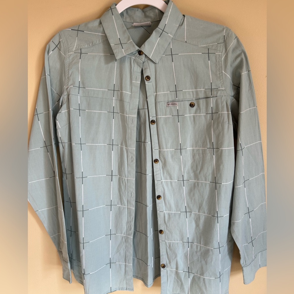 Columbia Mint Button-Up Shirt NWOT Small